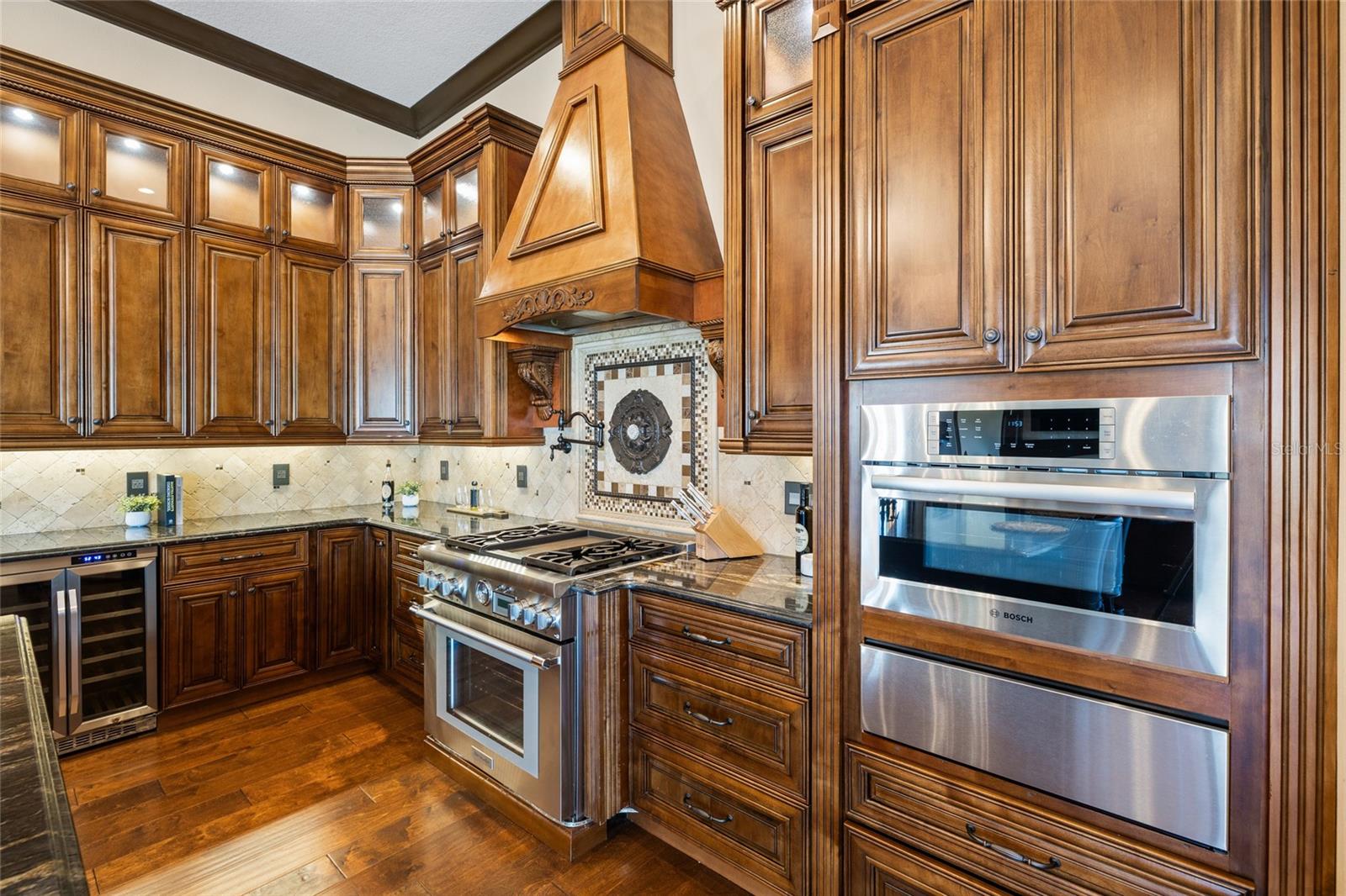 9805 COMPASS POINT WAY, Tampa, FL 33615