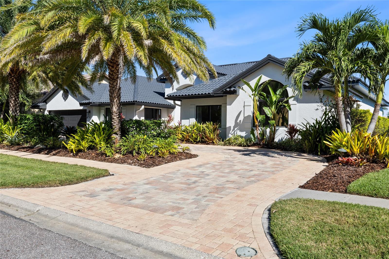 9805 COMPASS POINT WAY, Tampa, FL 33615 9805 COMPASS POINT WAY, Tampa, FL 33615