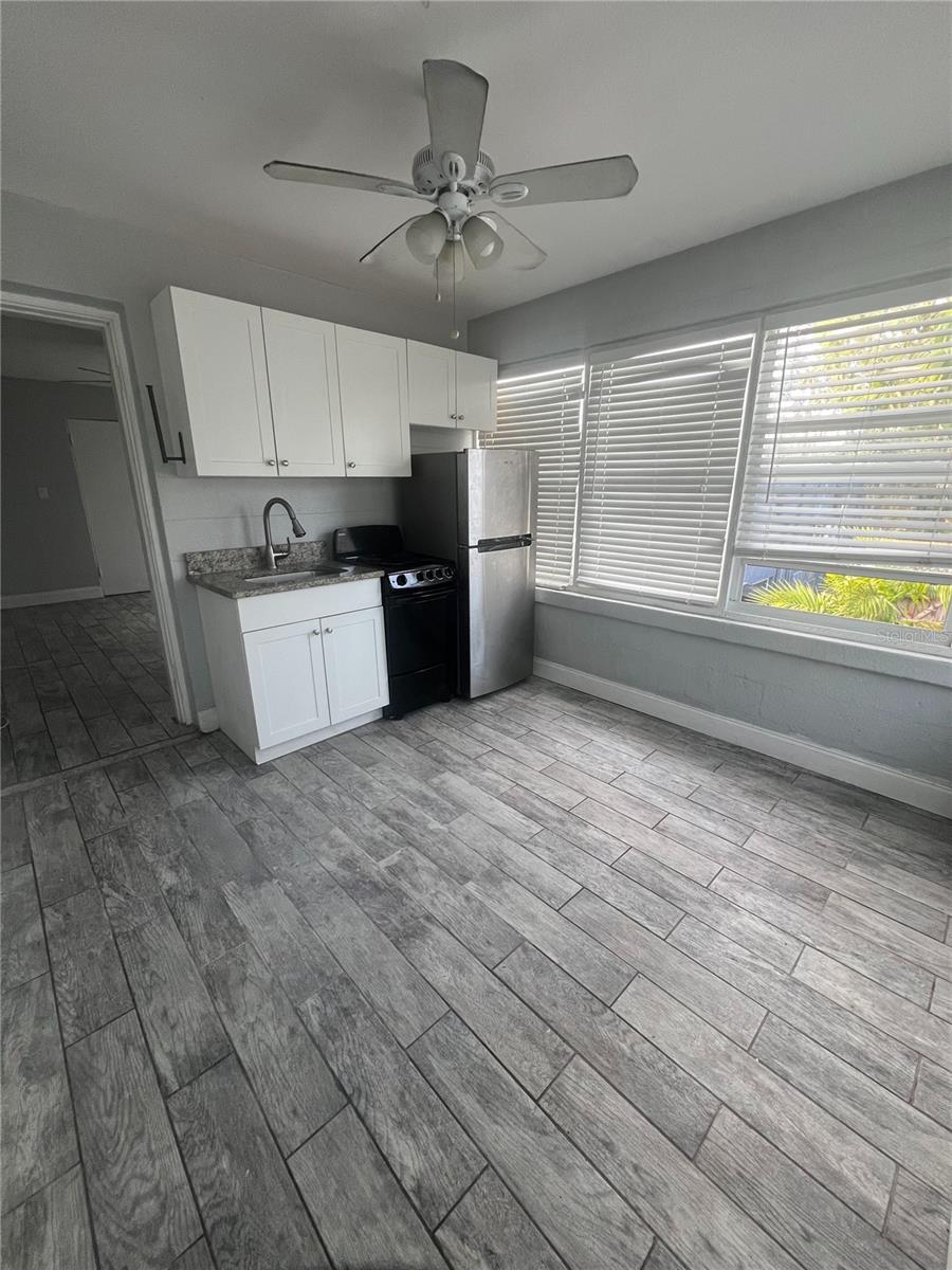 649 7TH AVENUE N, St Petersburg, FL 33701