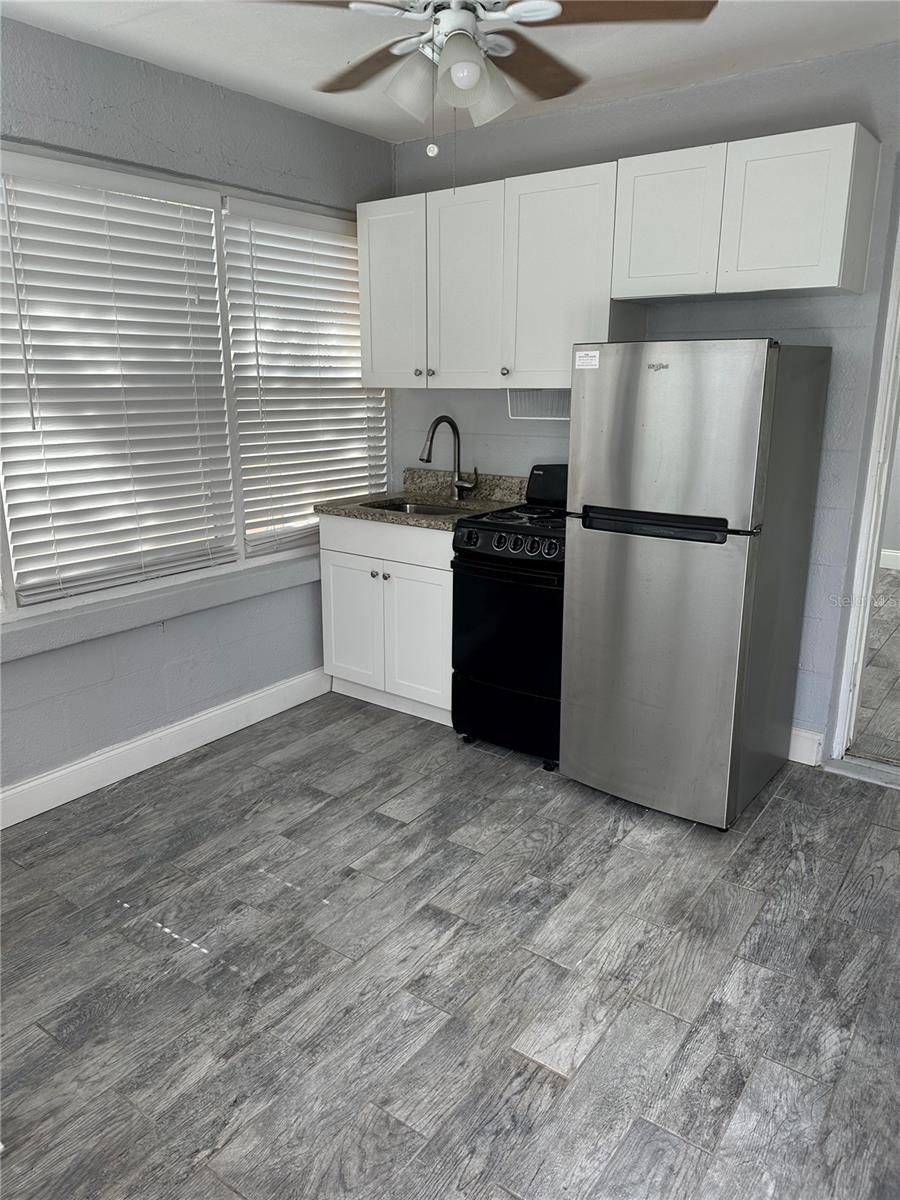 649 7TH AVENUE N, St Petersburg, FL 33701