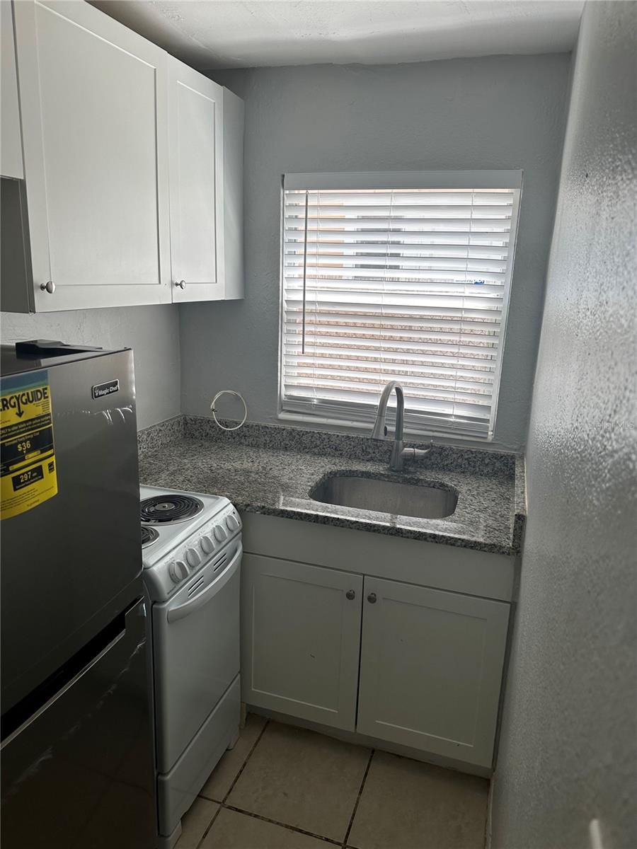 649 7TH AVENUE N, St Petersburg, FL 33701