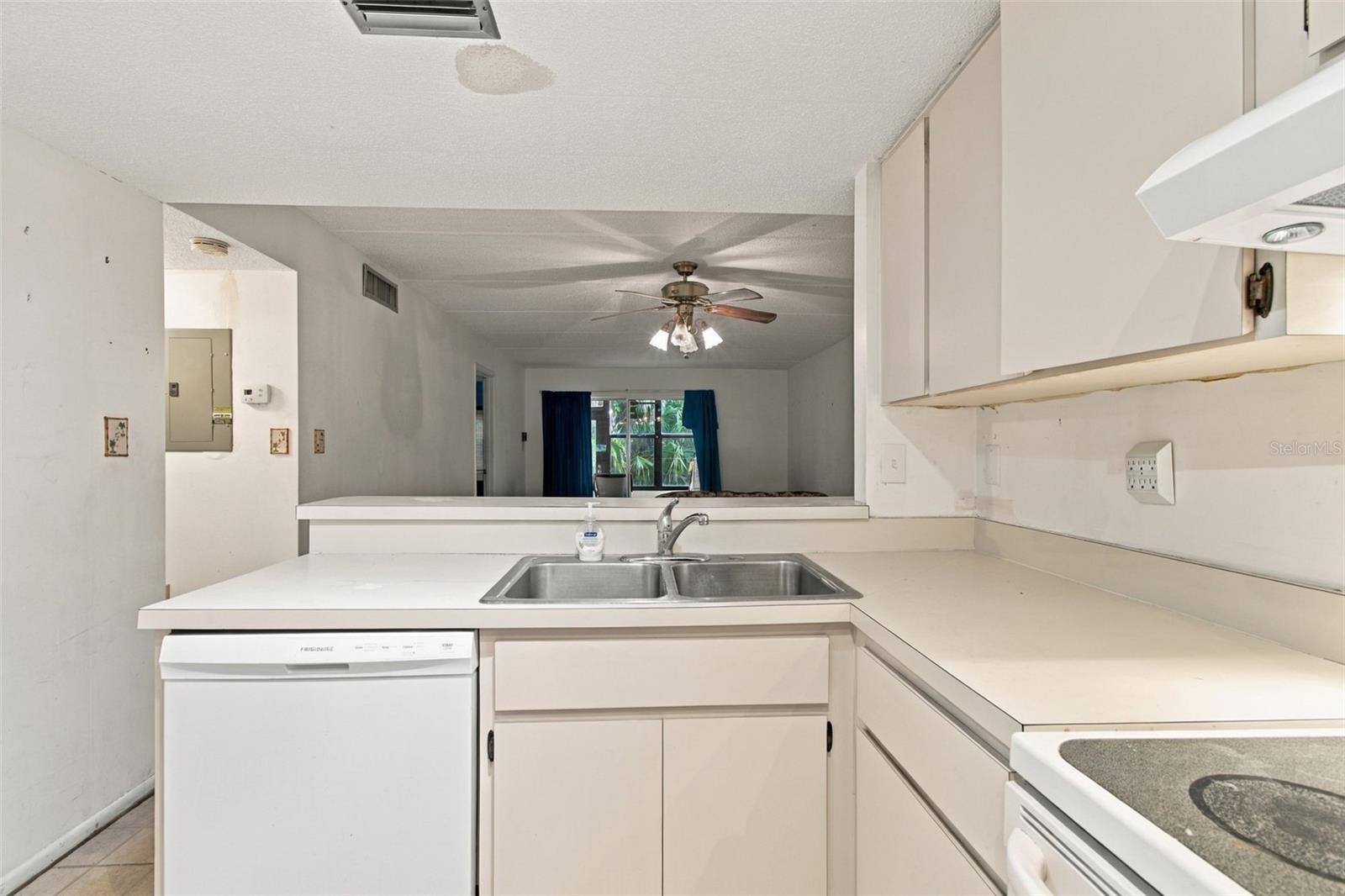 131 CYPRESS LANE, #131, Oldsmar, FL 34677