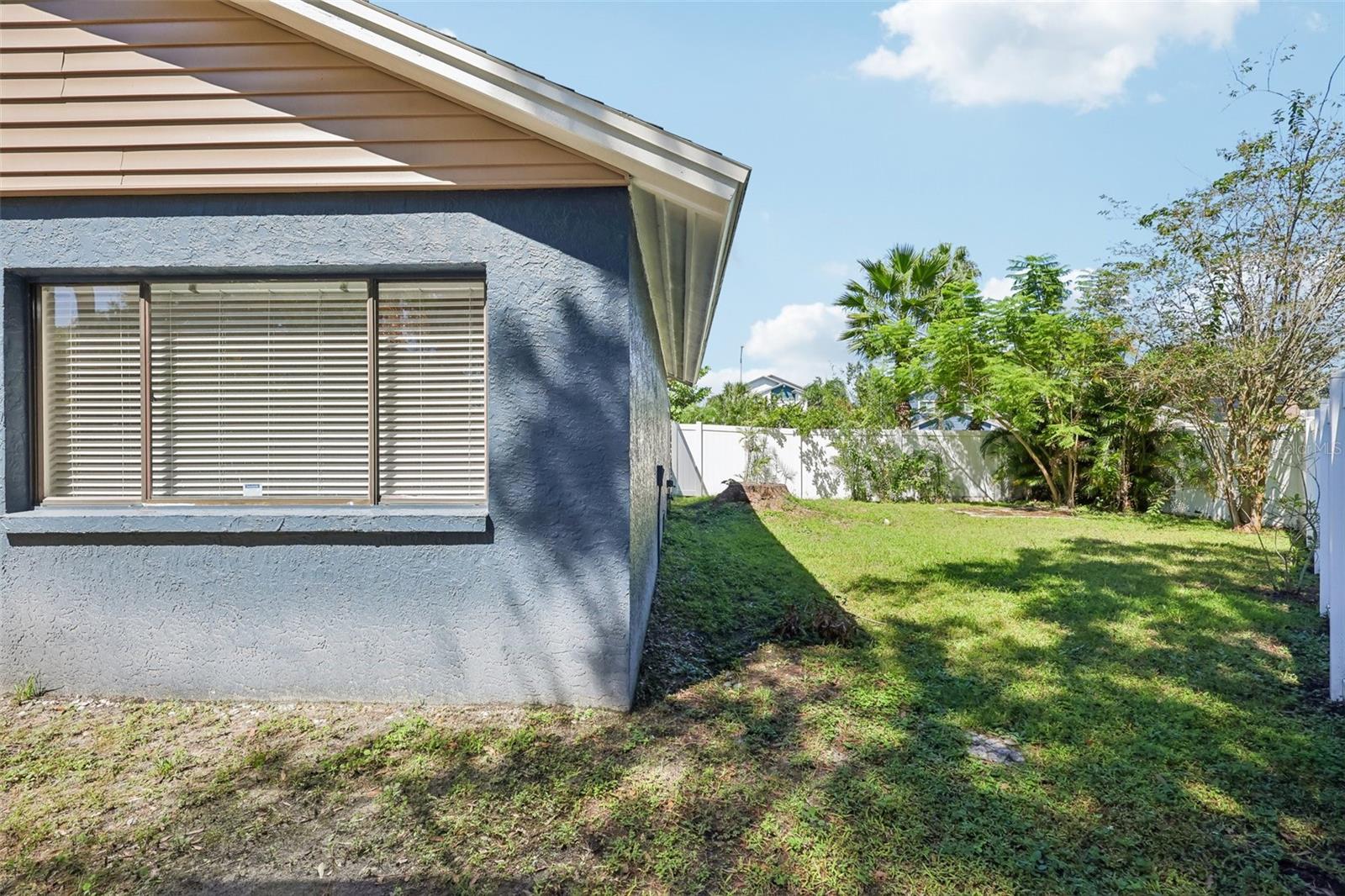 16148 GARDENDALE DRIVE, Tampa, FL 33624