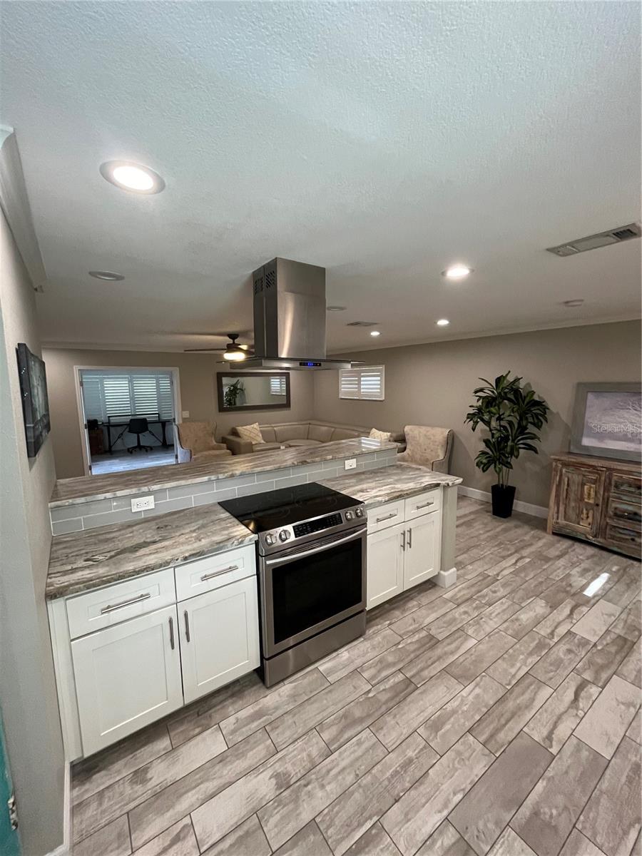 12314 114TH STREET, Seminole, FL 33778