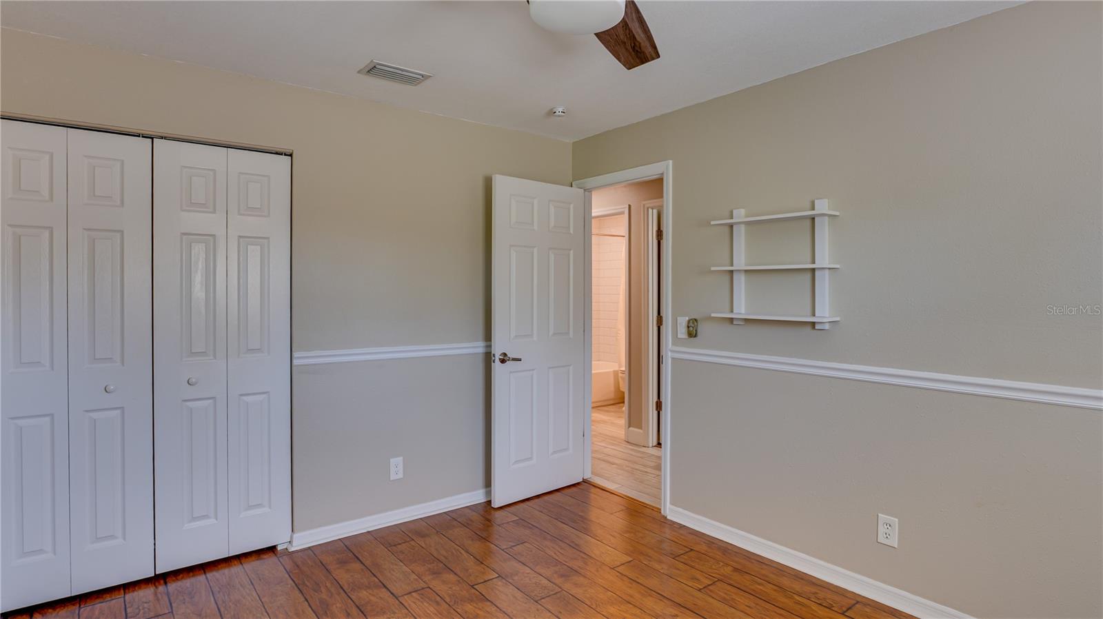 BEDROOM 2