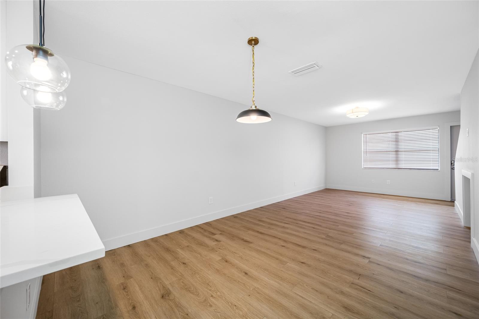 6119 MEMORIAL HIGHWAY, #20, Tampa, FL 33615