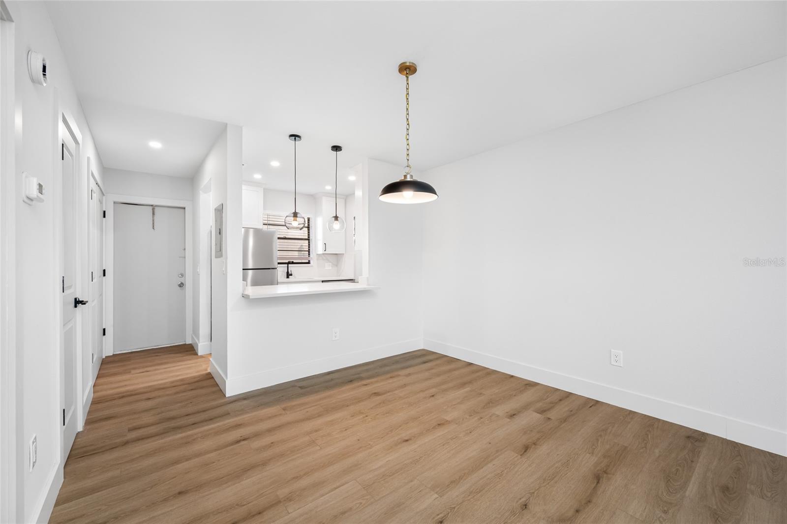 6119 MEMORIAL HIGHWAY, #20, Tampa, FL 33615