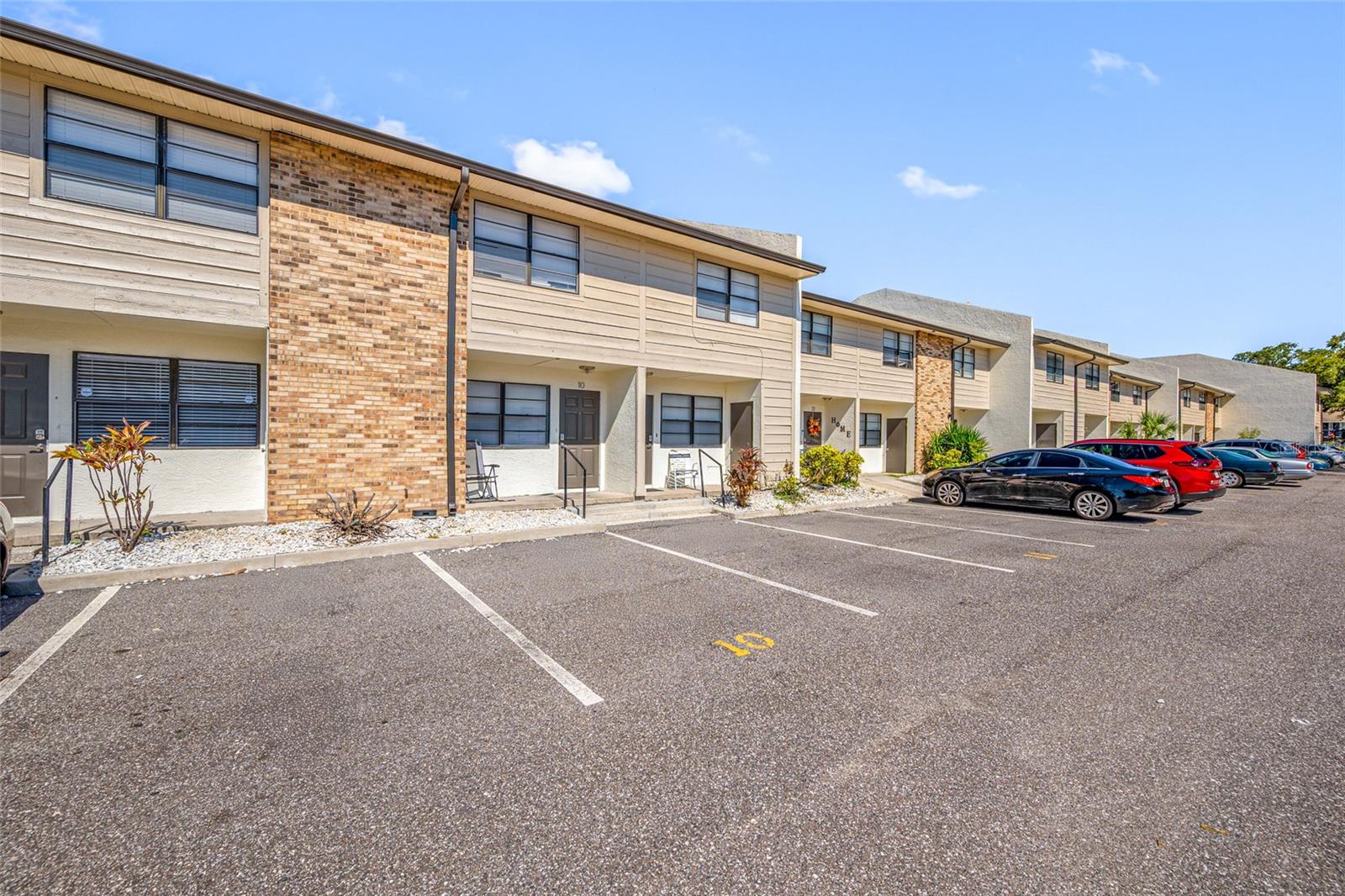 6119 MEMORIAL HIGHWAY, #20, Tampa, FL 33615 6119 MEMORIAL HIGHWAY, #20, Tampa, FL 33615
