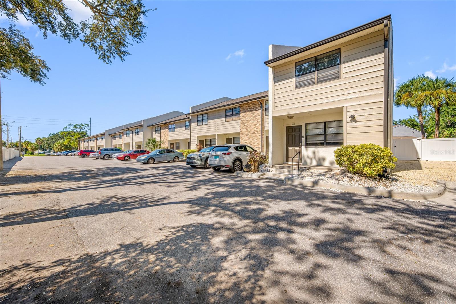 6119 MEMORIAL HIGHWAY, #20, Tampa, FL 33615 6119 MEMORIAL HIGHWAY, #20, Tampa, FL 33615