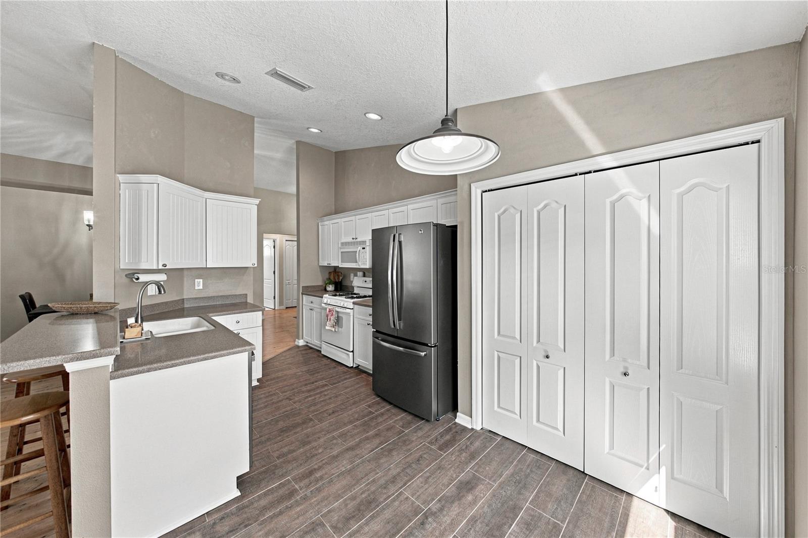 7619 WILTSHIRE PARK PLACE, Apollo Beach, FL 33572