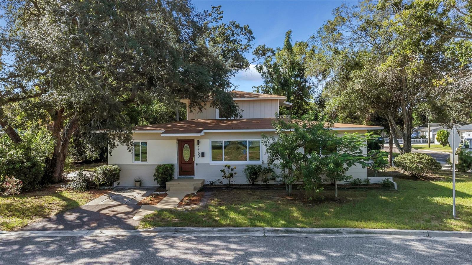 4450 13TH AVENUE S, St Petersburg, FL 33711 4450 13TH AVENUE S, St Petersburg, FL 33711