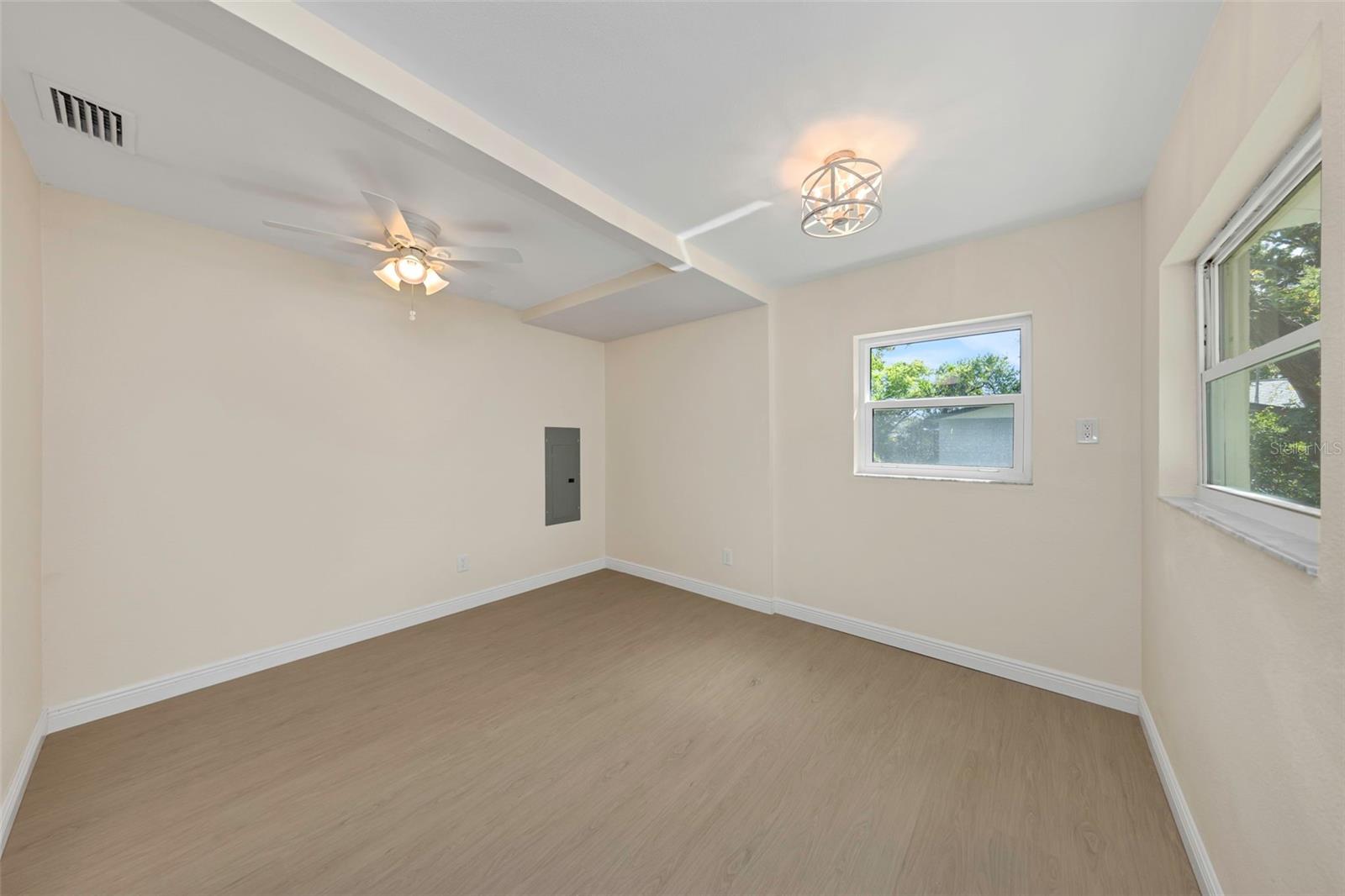 4450 13TH AVENUE S, St Petersburg, FL 33711