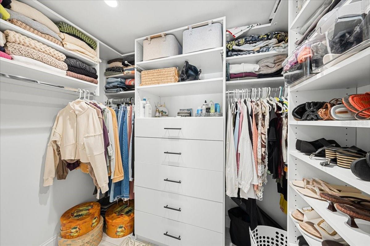 Primary Walk in closet
