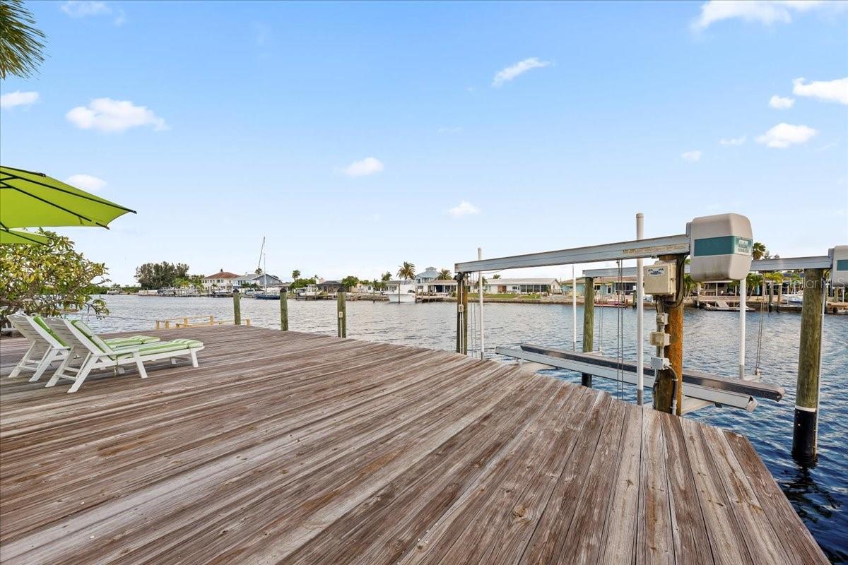5448 PILOTS PLACE, New Port Richey, FL 34652