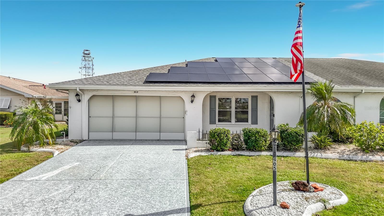905 BLUEWATER DRIVE, Sun City Center, FL 33573