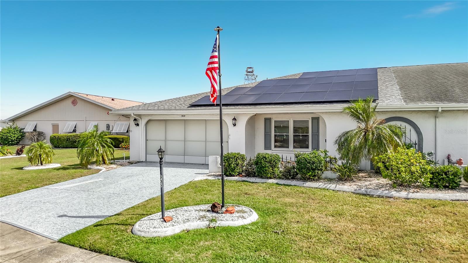 905 BLUEWATER DRIVE, Sun City Center, FL 33573