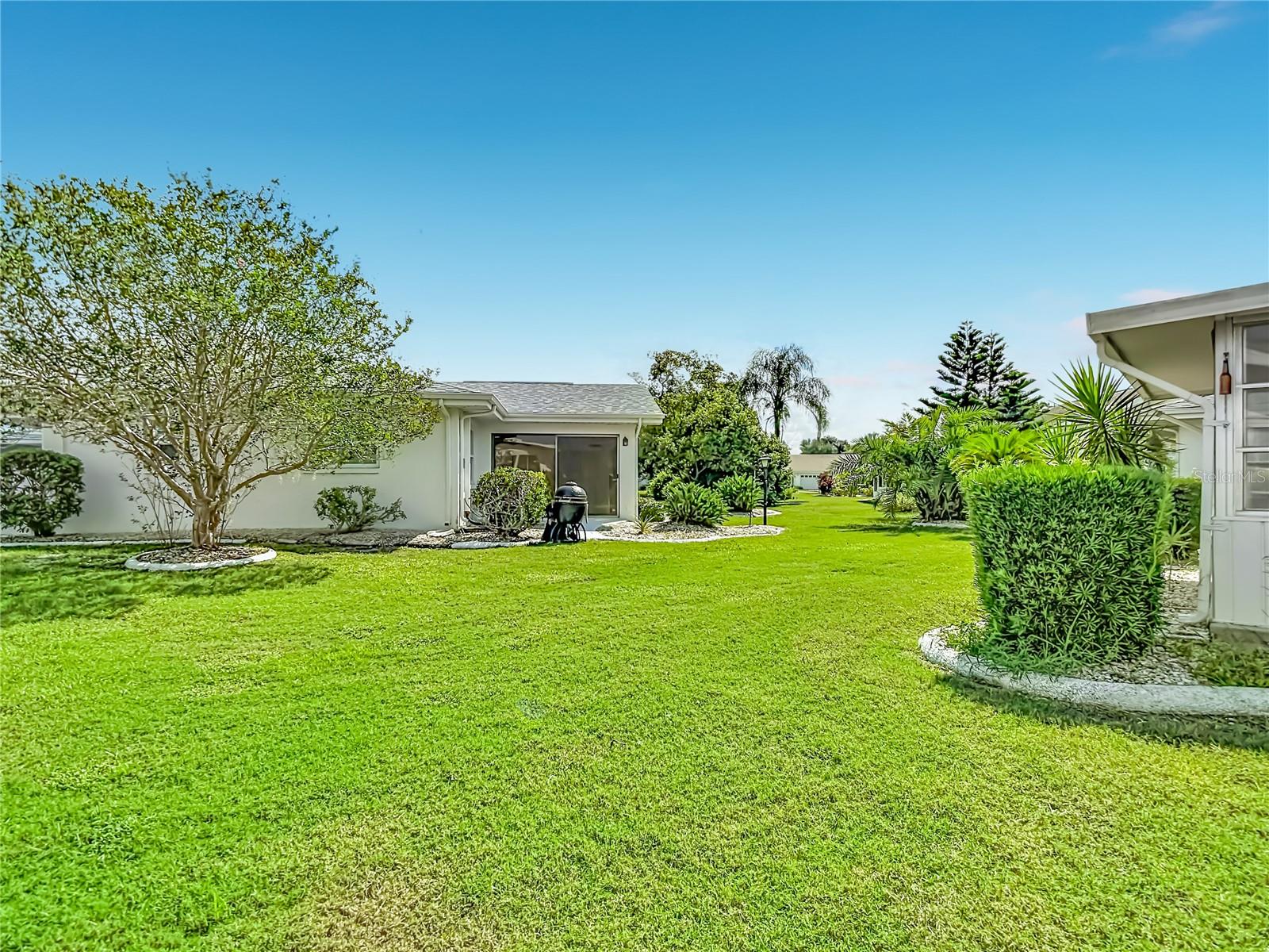 905 BLUEWATER DRIVE, Sun City Center, FL 33573