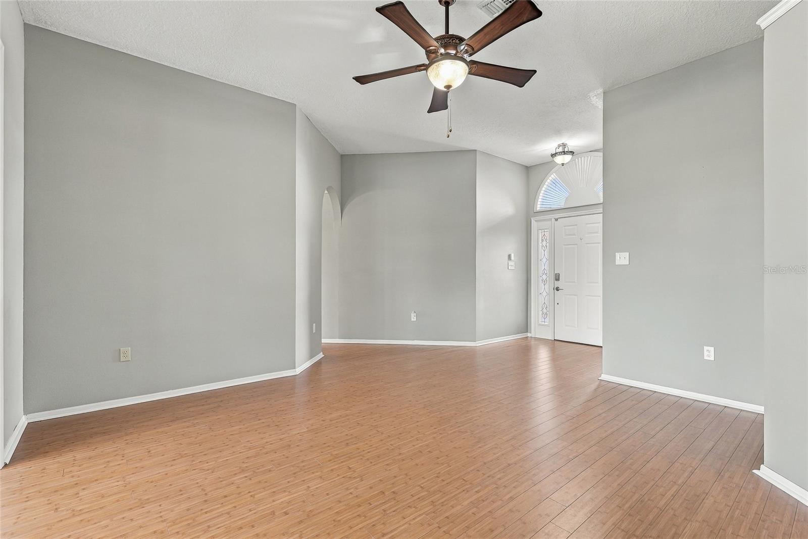 5946 CHICKADEE DRIVE, Lakeland, FL 33809 5946 CHICKADEE DRIVE, Lakeland, FL 33809