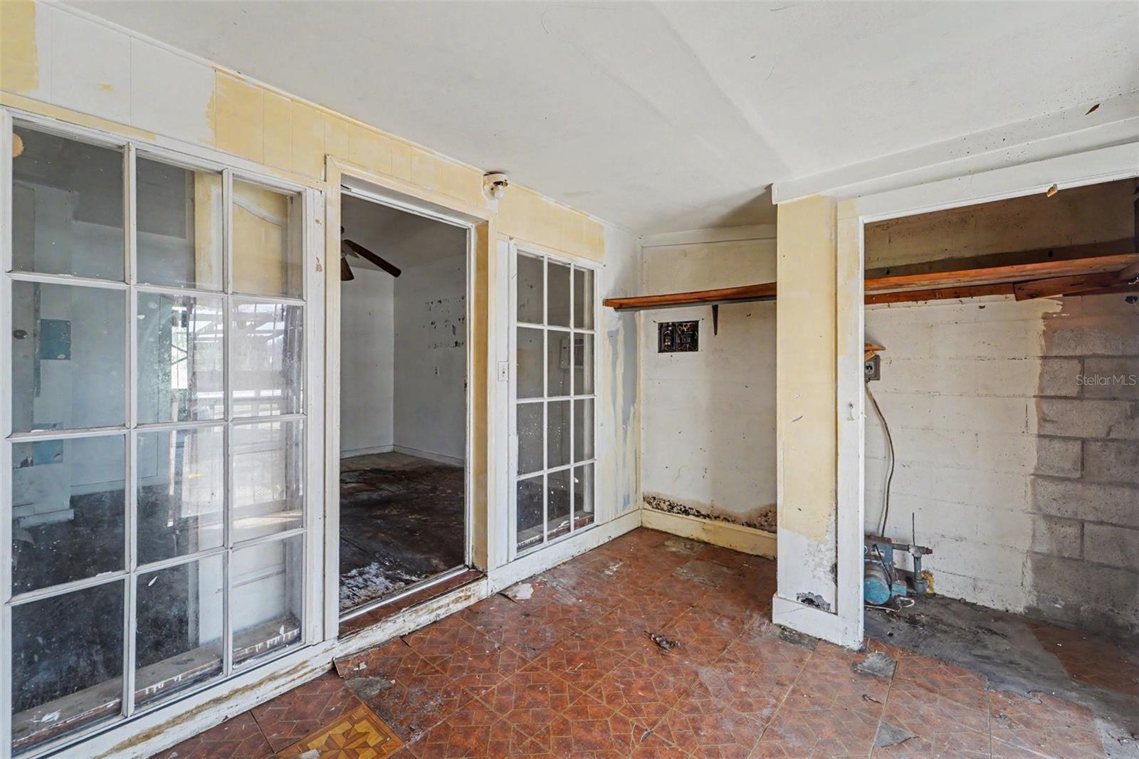 504 E EMILY STREET, Tampa, FL 33603