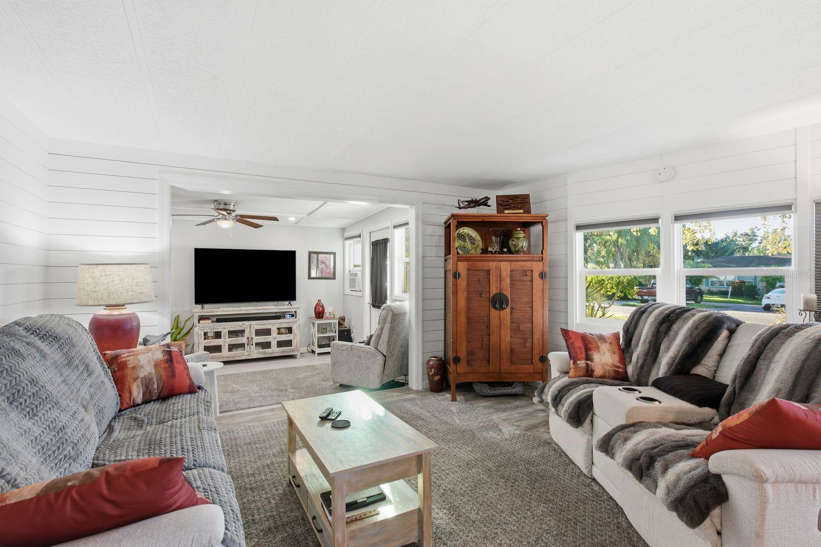 185 LAKE TARPON DRIVE, #31, Palm Harbor, FL 34684