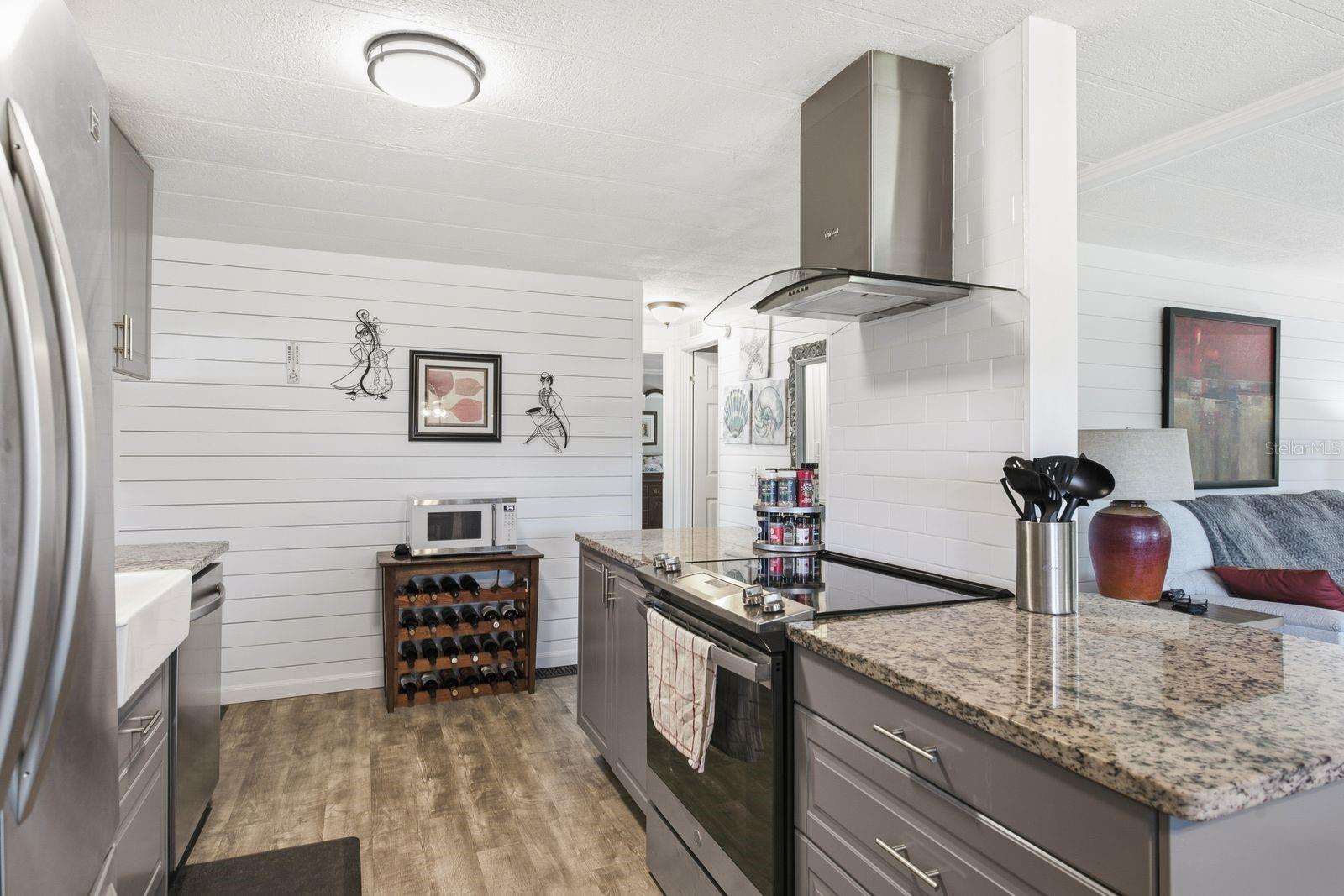 185 LAKE TARPON DRIVE, #31, Palm Harbor, FL 34684