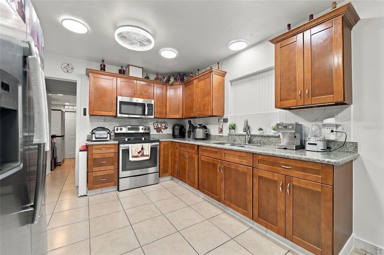 1508 W KNOLLWOOD STREET, Tampa, FL 33604
