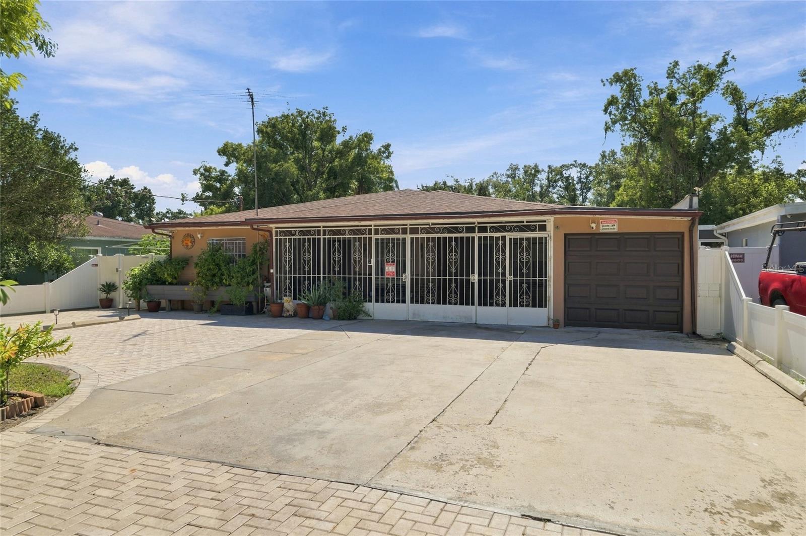 1508 W KNOLLWOOD STREET, Tampa, FL 33604