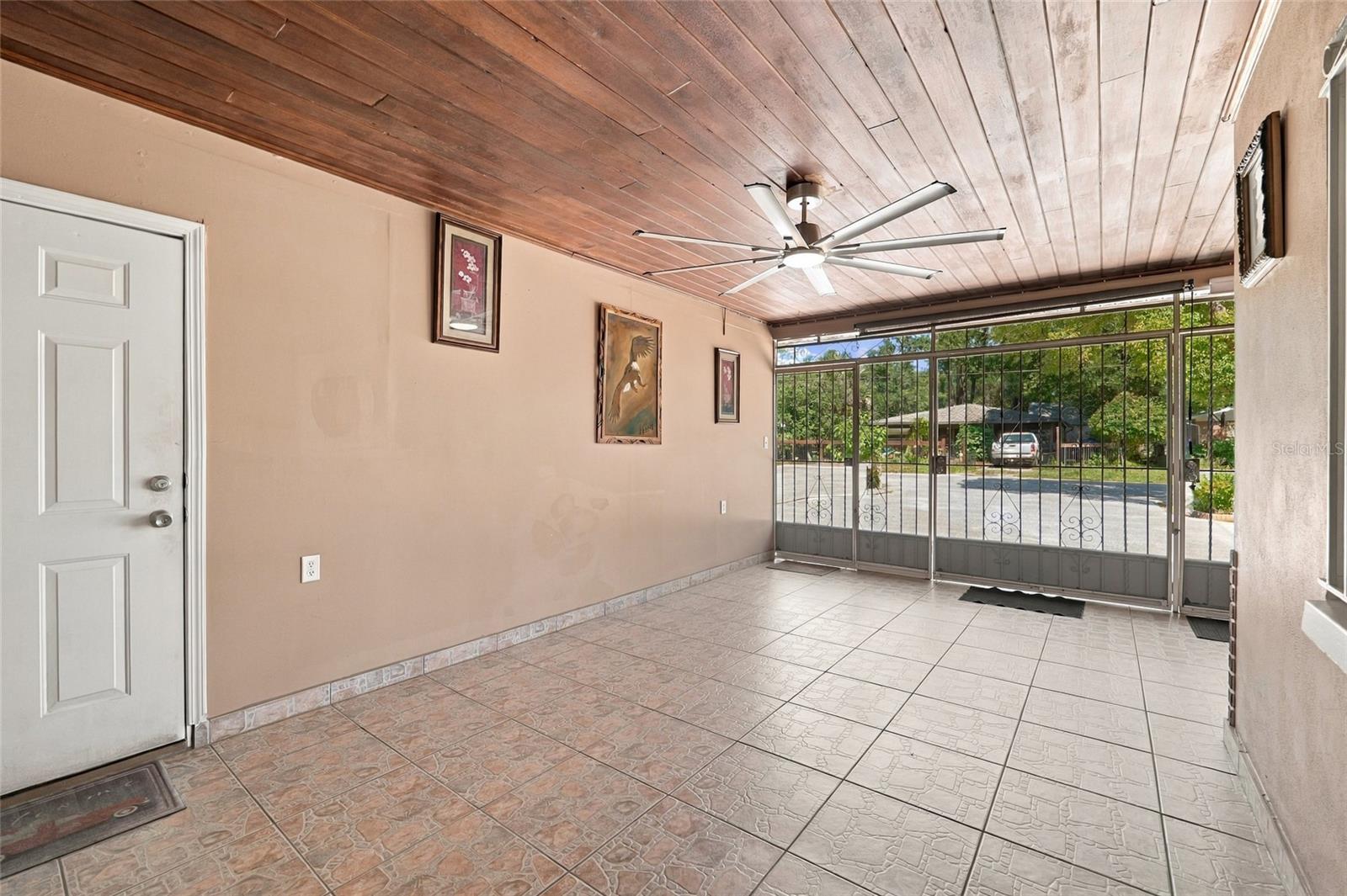 1508 W KNOLLWOOD STREET, Tampa, FL 33604