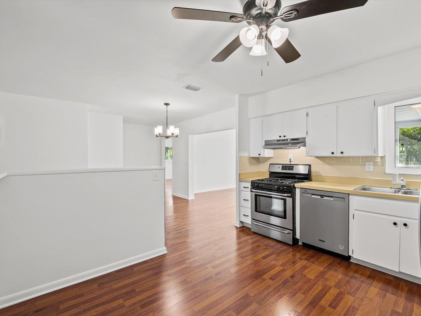 1610 EVERGREEN AVENUE S, Clearwater, FL 33756
