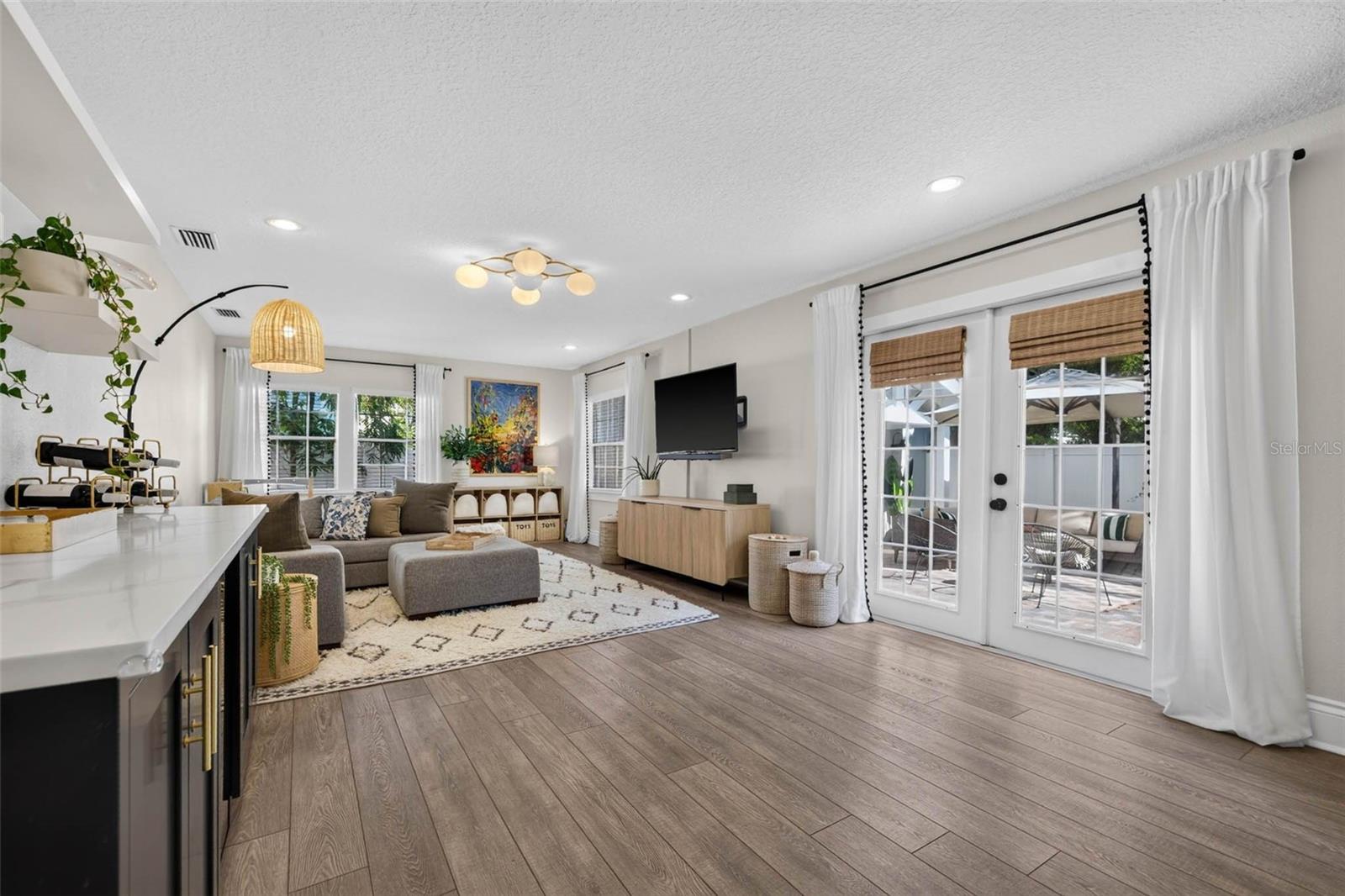 3917 W SAN JUAN STREET, Tampa, FL 33629