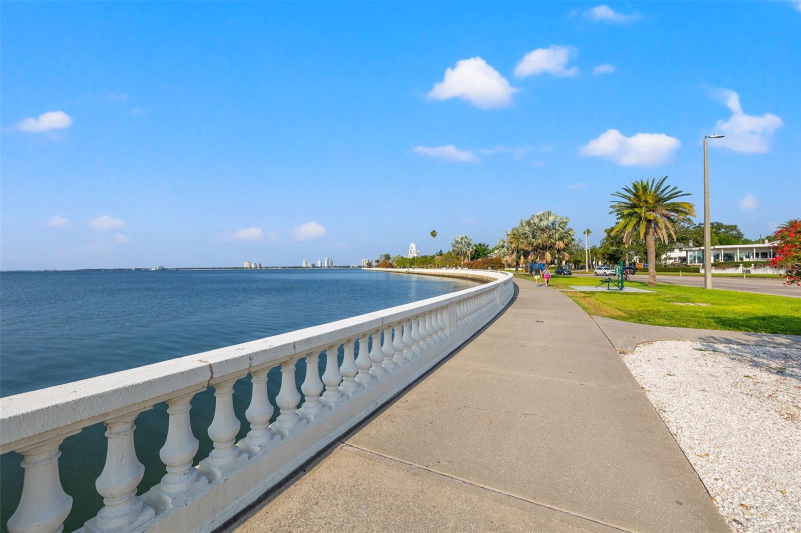2804 W ANGELES STREET, Tampa, FL 33629