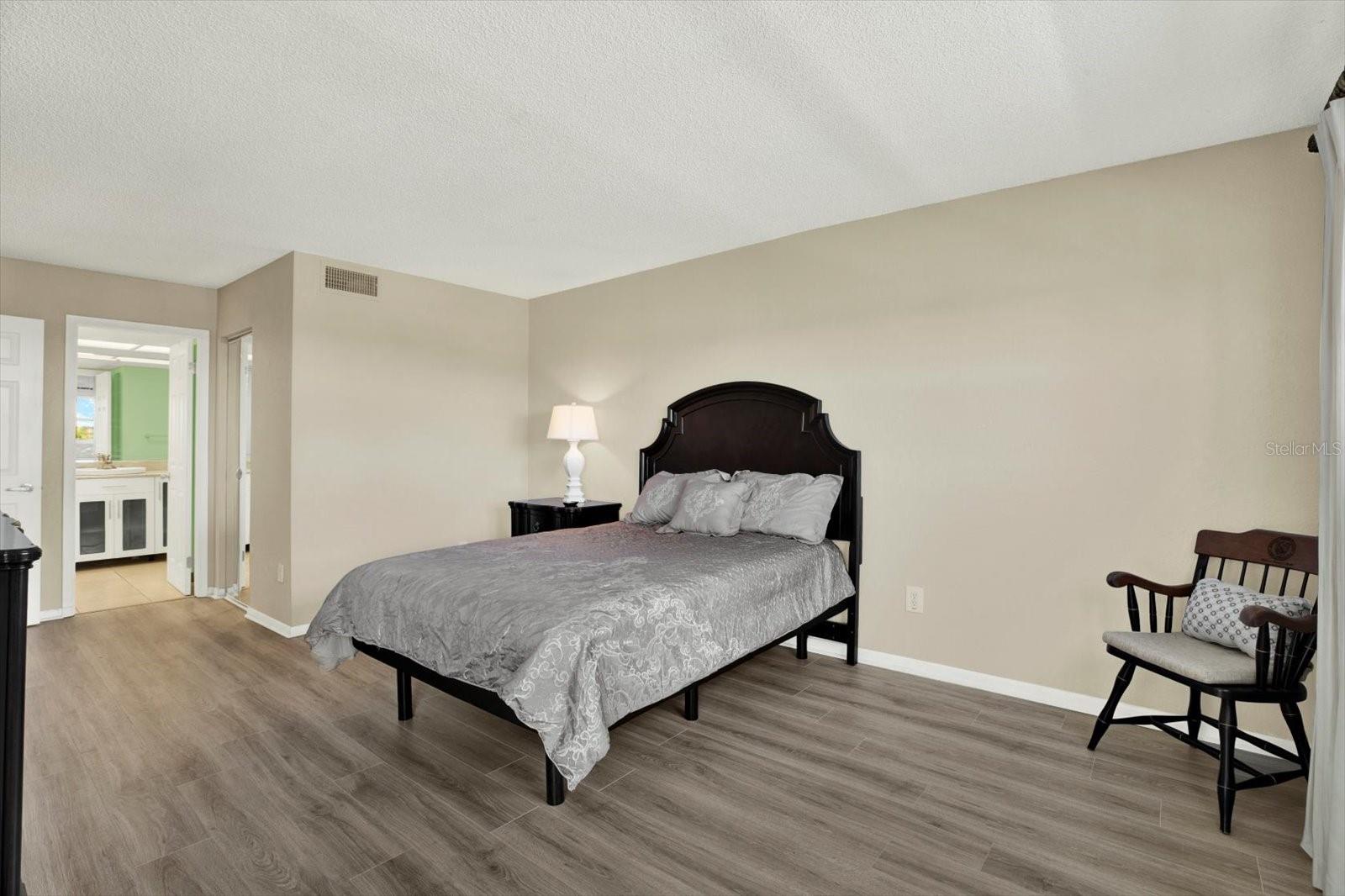 10216 REGAL DRIVE, #404, Largo, FL 33774