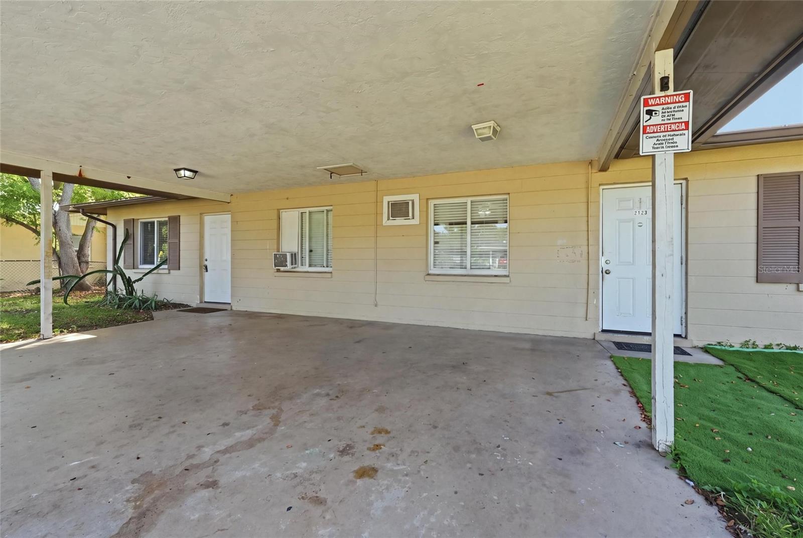 2418 51ST AVENUE DRIVE W, Bradenton, FL 34207