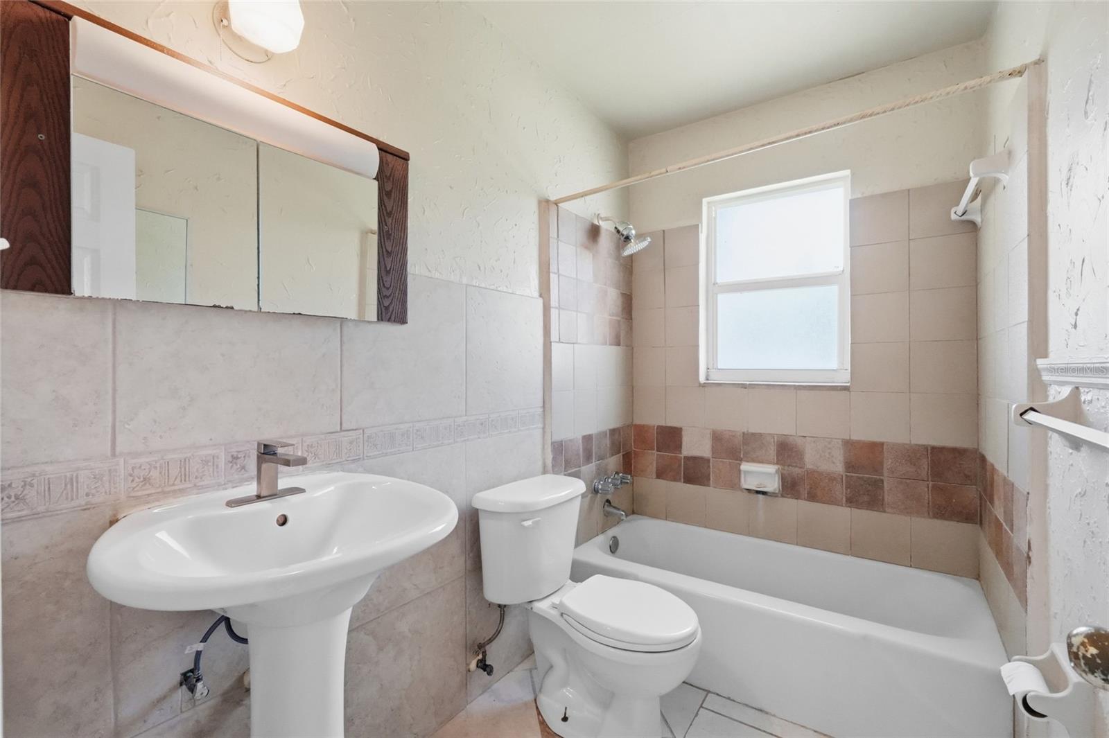 Bath 2418