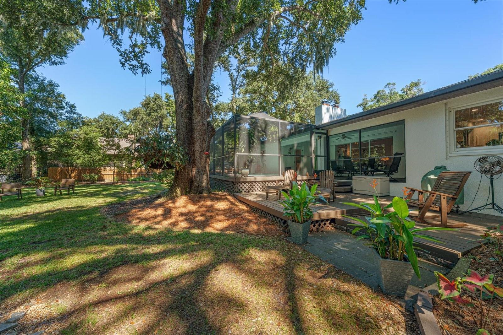 1652 HOBBIT ROAD, Dunedin, FL 34698