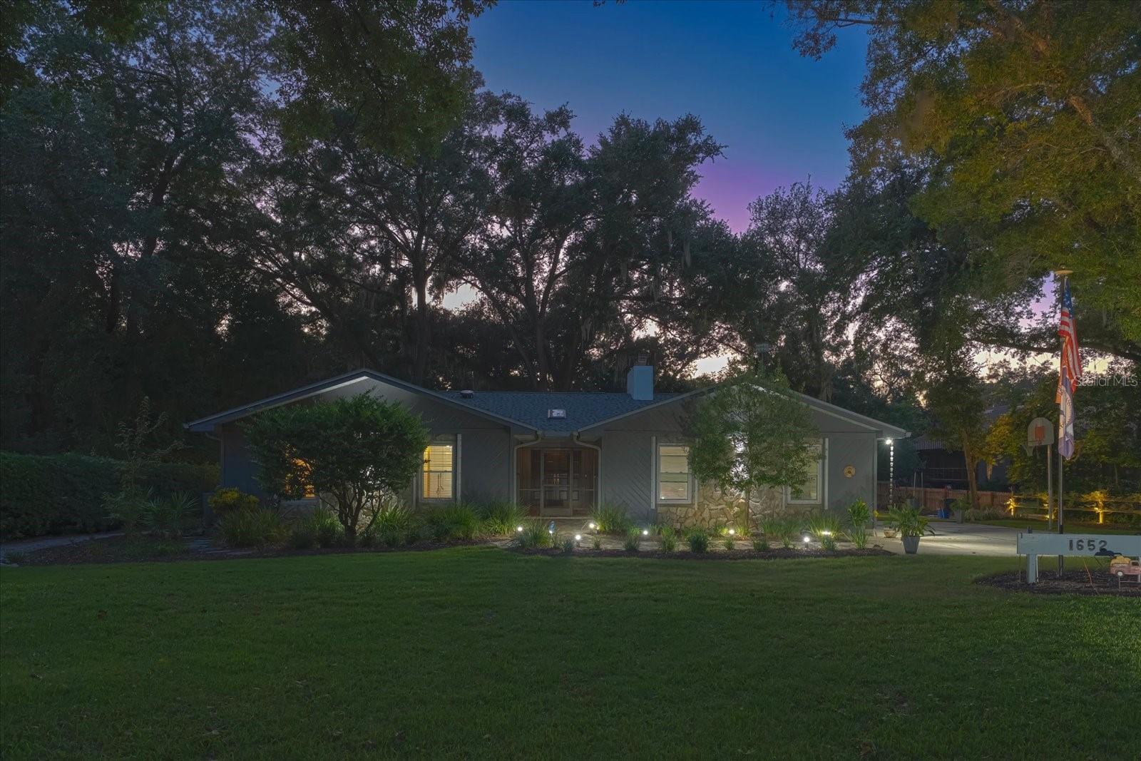 1652 HOBBIT ROAD, Dunedin, FL 34698