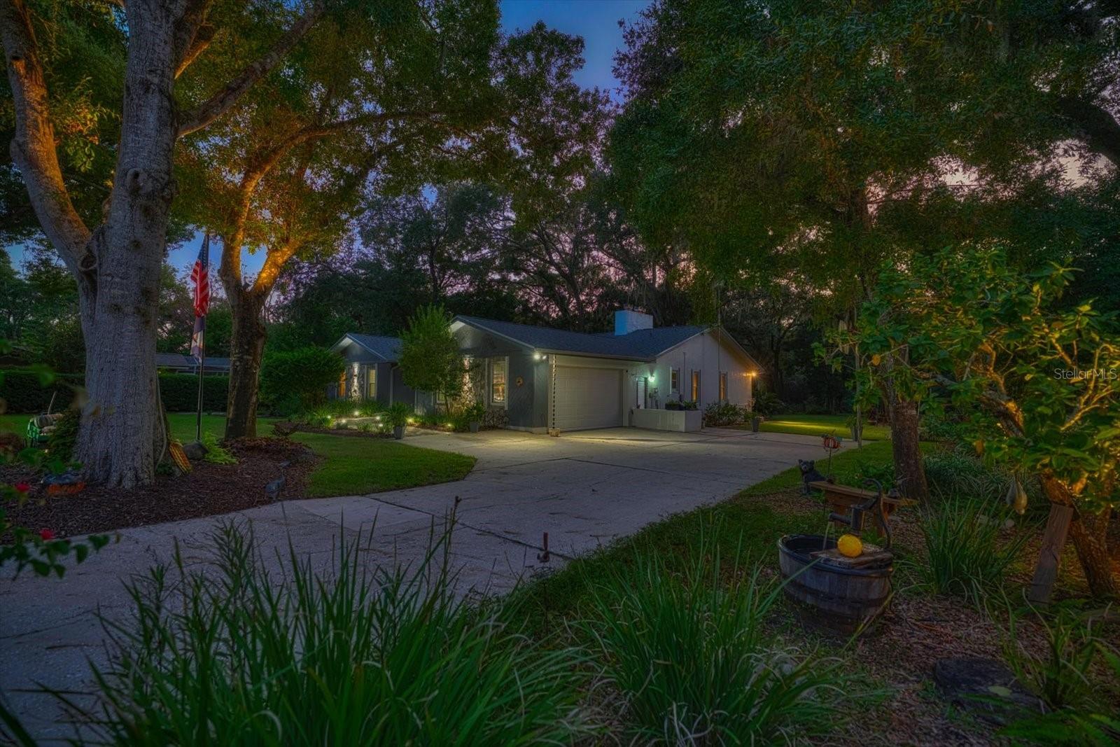 1652 HOBBIT ROAD, Dunedin, FL 34698
