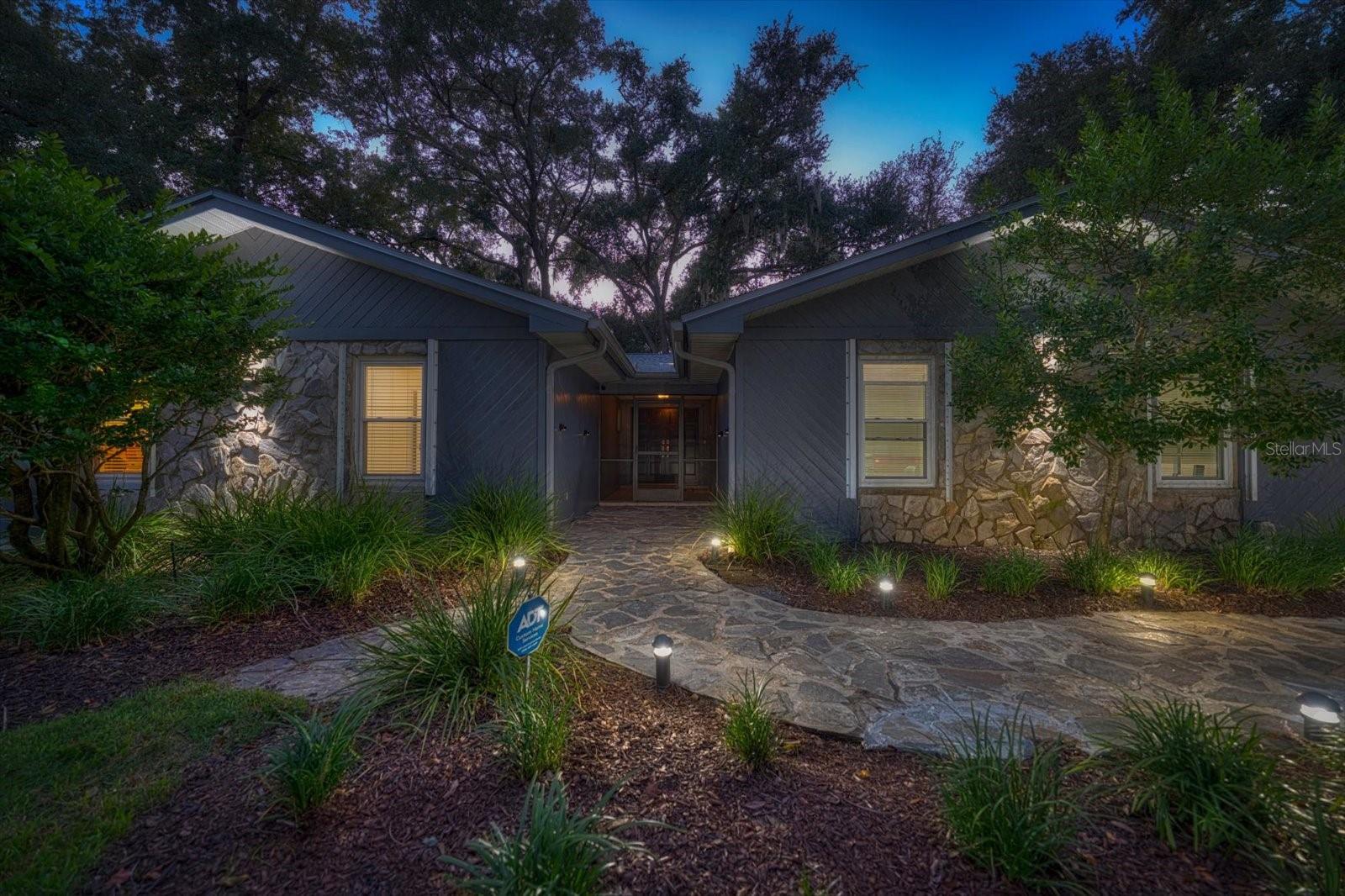 1652 HOBBIT ROAD, Dunedin, FL 34698