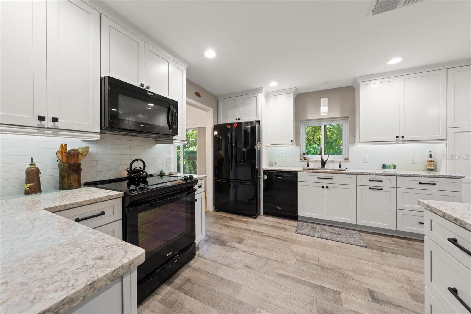 1652 HOBBIT ROAD, Dunedin, FL 34698