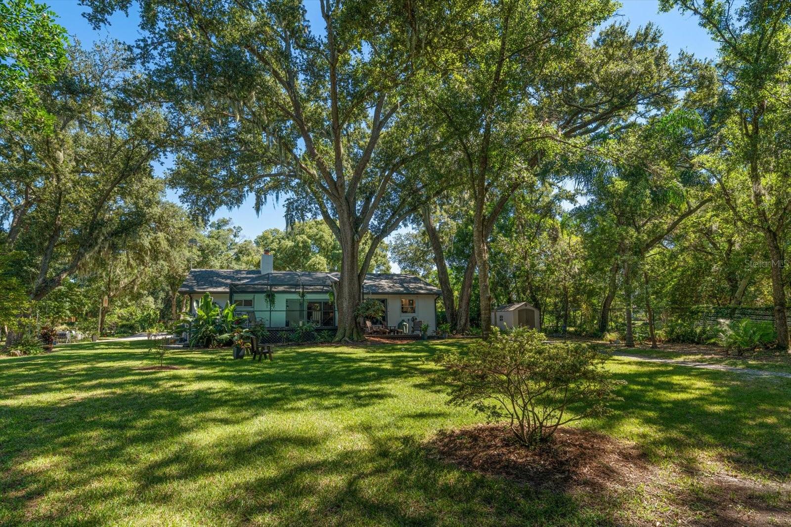 1652 HOBBIT ROAD, Dunedin, FL 34698