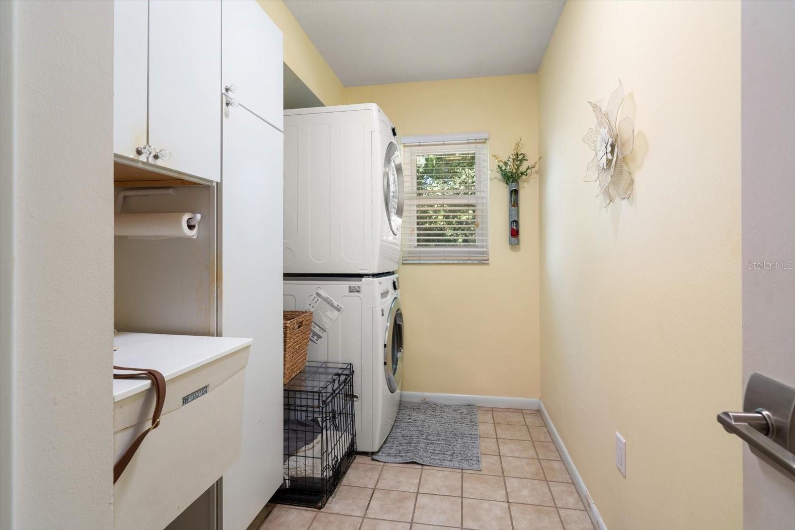 1652 HOBBIT ROAD, Dunedin, FL 34698