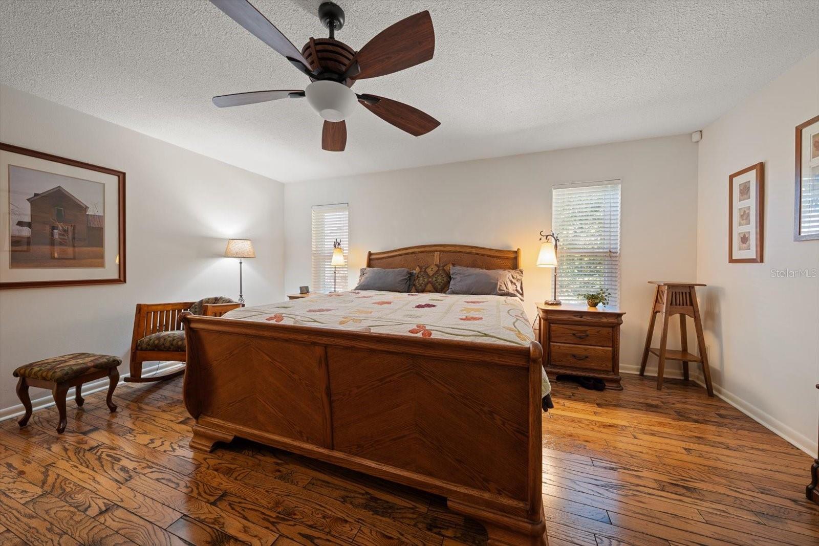 1652 HOBBIT ROAD, Dunedin, FL 34698