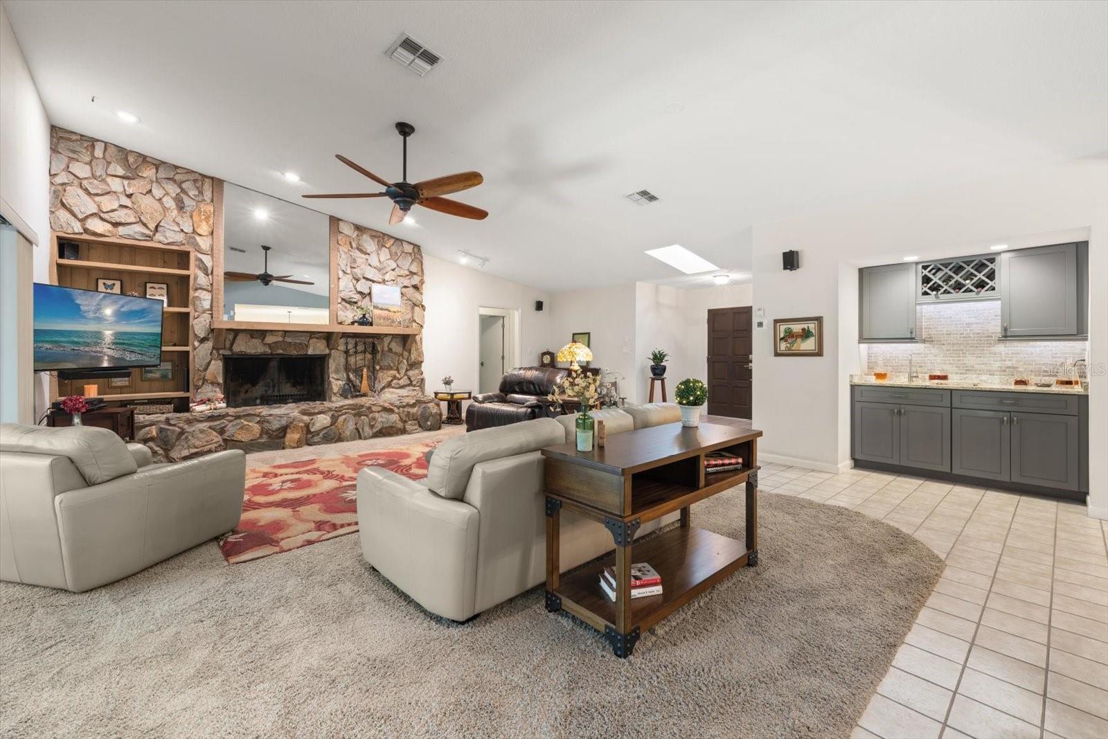 1652 HOBBIT ROAD, Dunedin, FL 34698