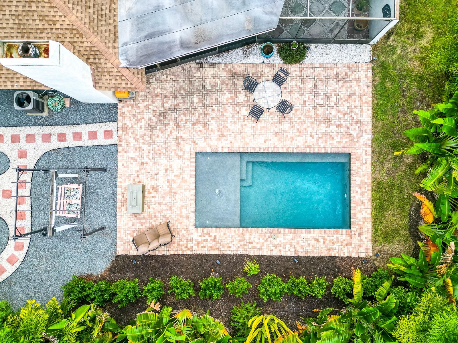 4400 COLUMBUS WAY S, St Petersburg, FL 33712