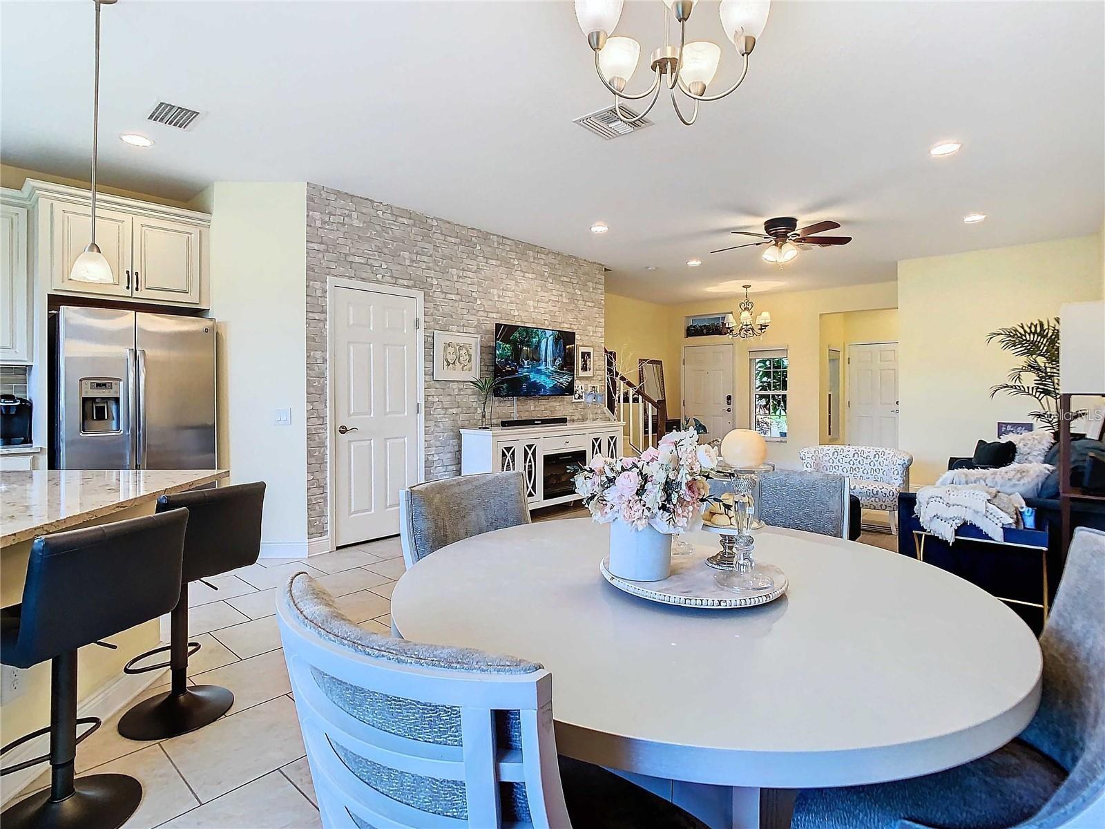 30333 SOUTHWELL LANE, Wesley Chapel, FL 33543