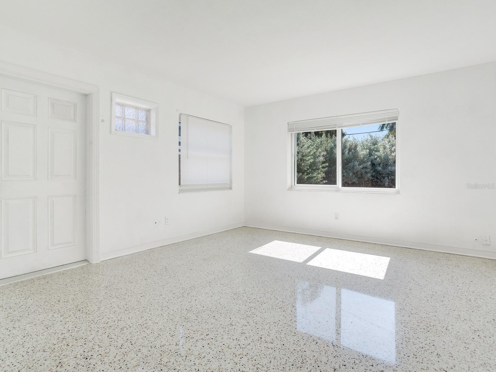 245 115TH AVENUE, Treasure Island, FL 33706