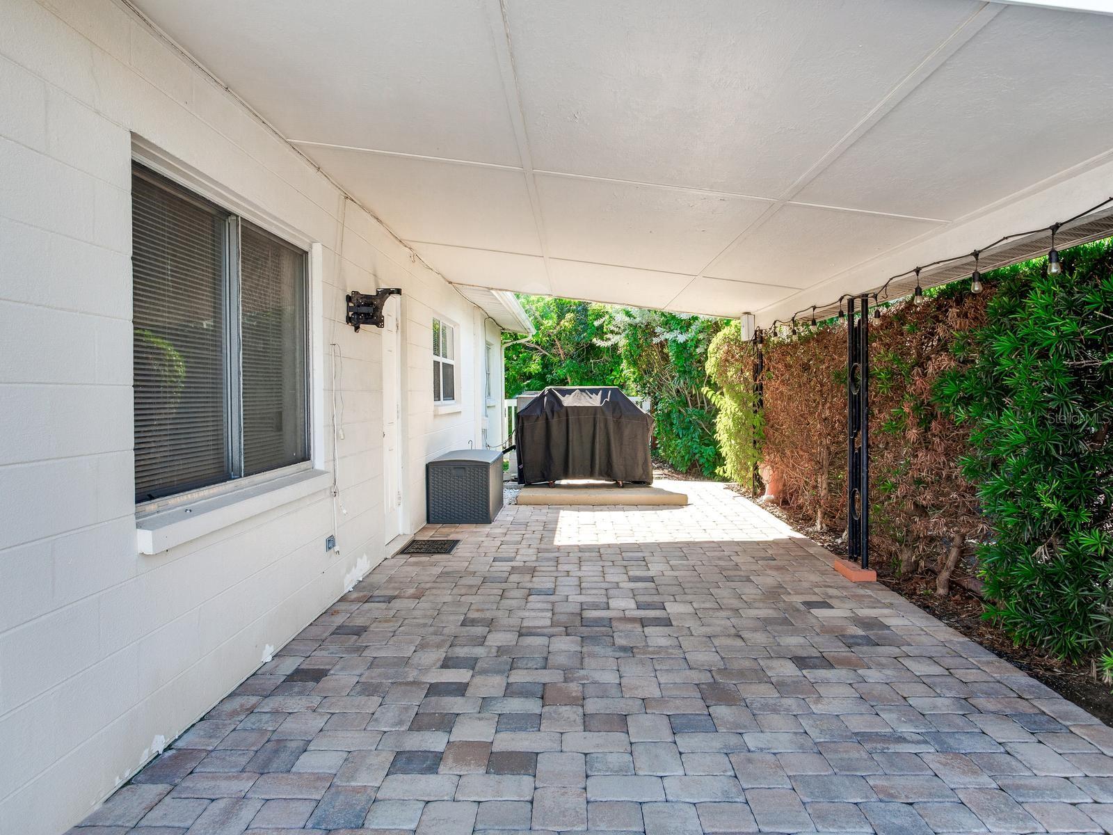 245 115TH AVENUE, Treasure Island, FL 33706