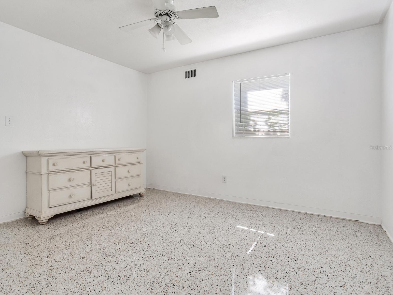 245 115TH AVENUE, Treasure Island, FL 33706