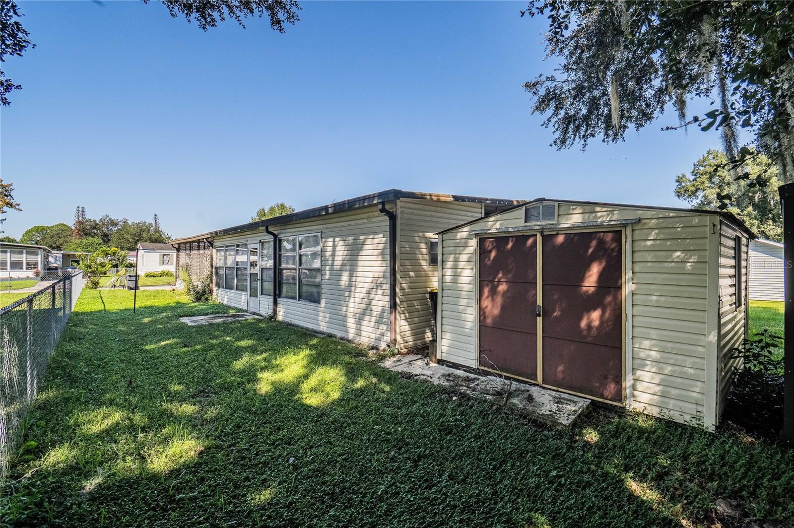 432 LAZY LAKE DRIVE W, Lakeland, FL 33801