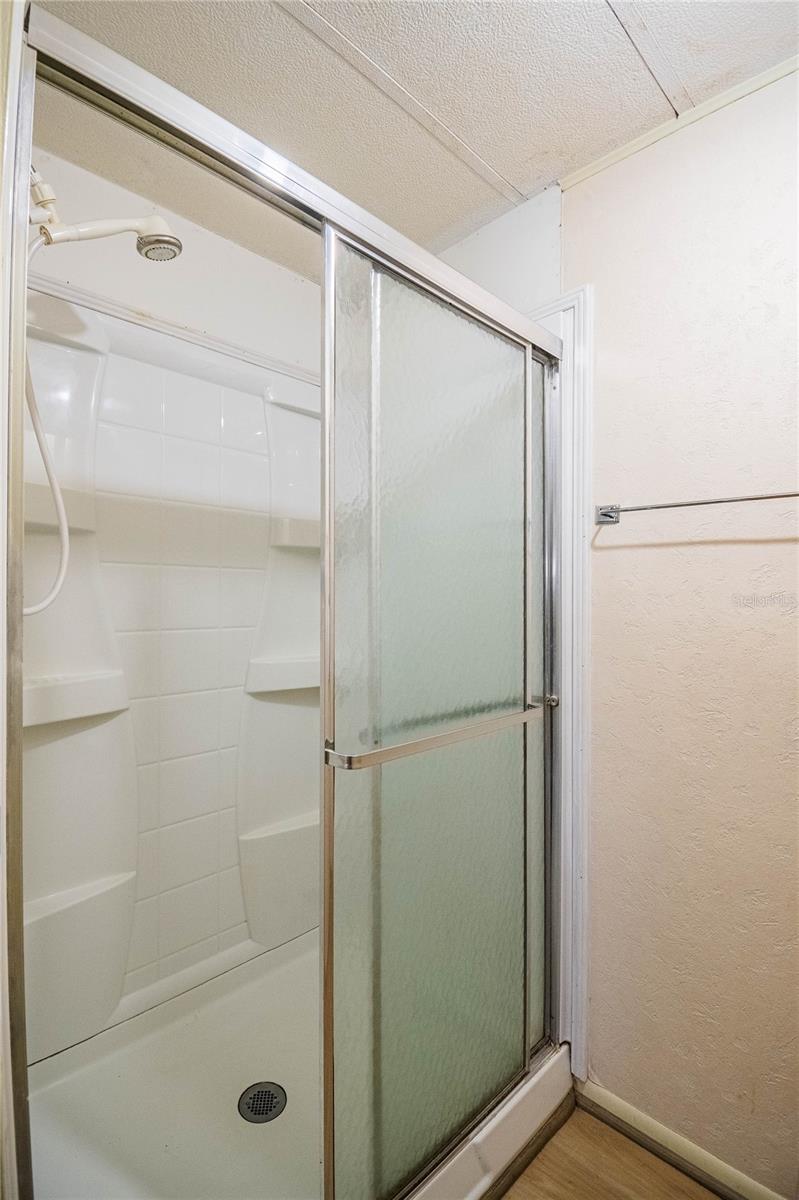 432 LAZY LAKE DRIVE W, Lakeland, FL 33801